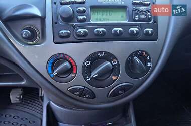 Универсал Ford Focus 2004 в 