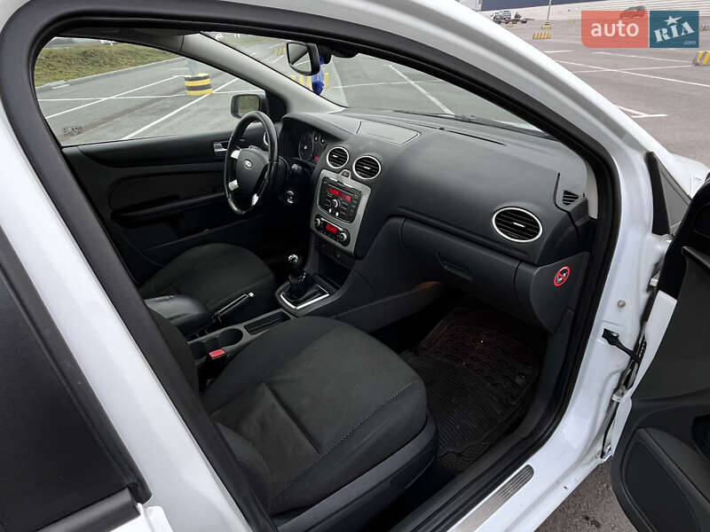 Хэтчбек Ford Focus 2007 в Львове