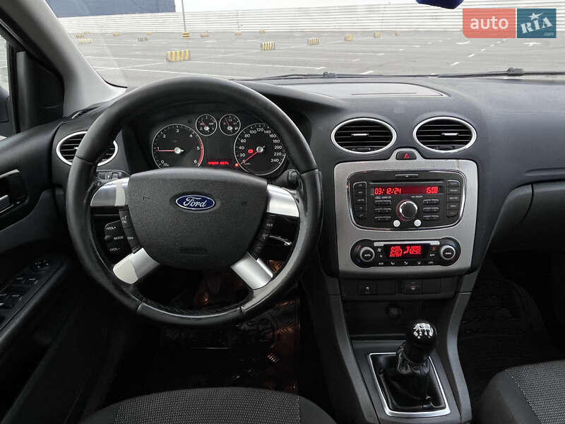 Хэтчбек Ford Focus 2007 в Львове