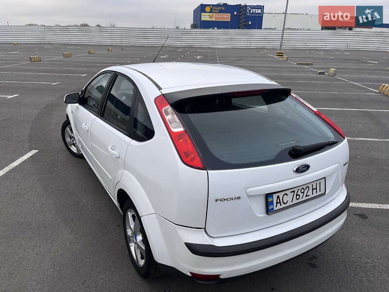 Хэтчбек Ford Focus 2007 в Львове