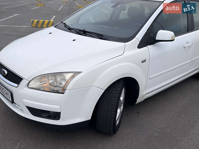 Хэтчбек Ford Focus 2007 в Львове