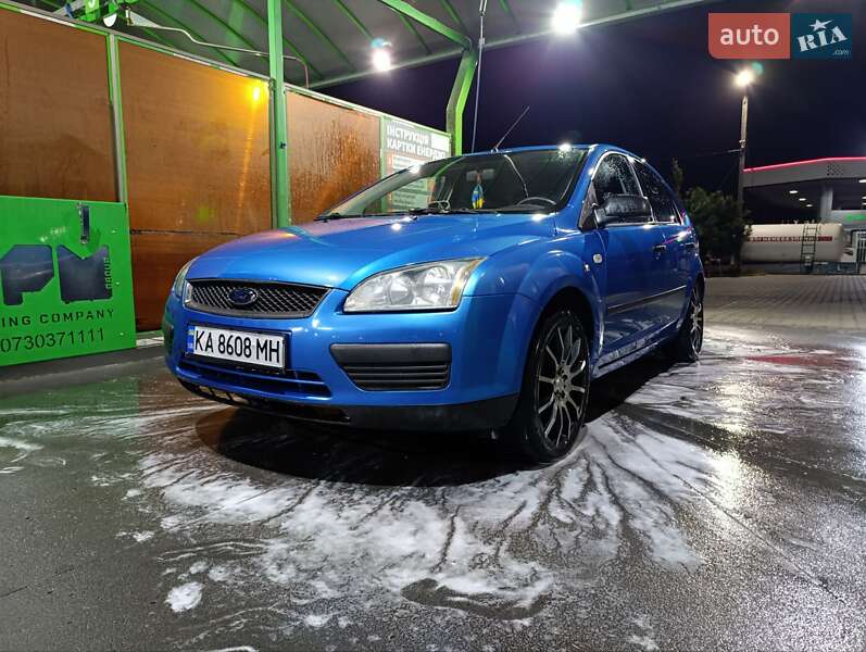Хэтчбек Ford Focus 2005 в Киеве
