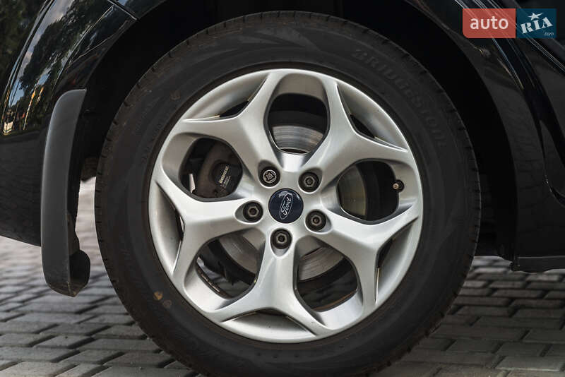 Хэтчбек Ford Focus 2010 в Львове фото 5 Хэтчбек Ford Focus 2010 в Львове