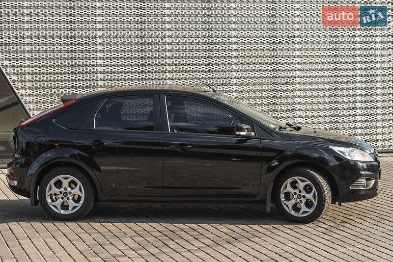 Хэтчбек Ford Focus 2010 в Львове фото 11 Хэтчбек Ford Focus 2010 в Львове