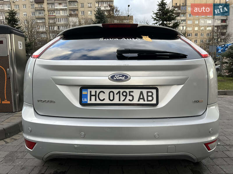 Хэтчбек Ford Focus 2010 в Львове