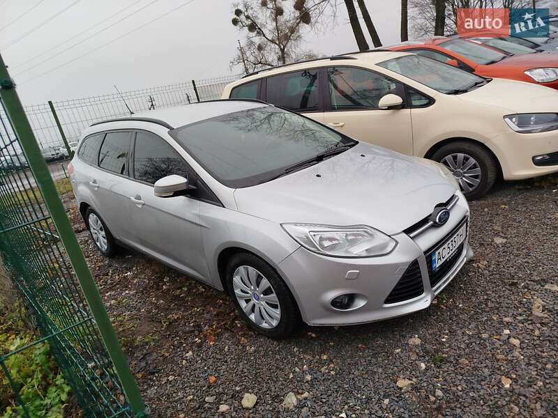 Универсал Ford Focus 2011 в Ровно фото 2 Универсал Ford Focus 2011 в Ровно
