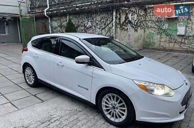 Хэтчбек Ford Focus 2017 в 
