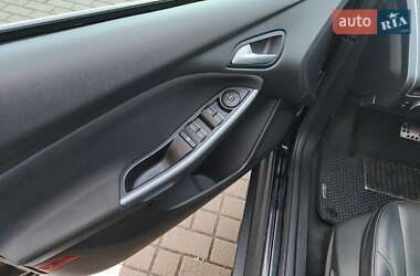 Седан Ford Focus 2014 в 