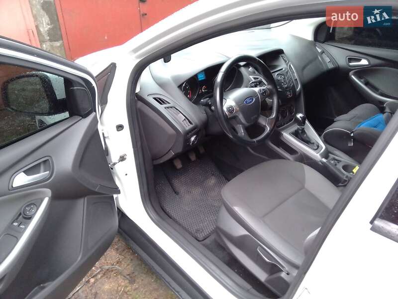 Хэтчбек Ford Focus 2013 в Днепре