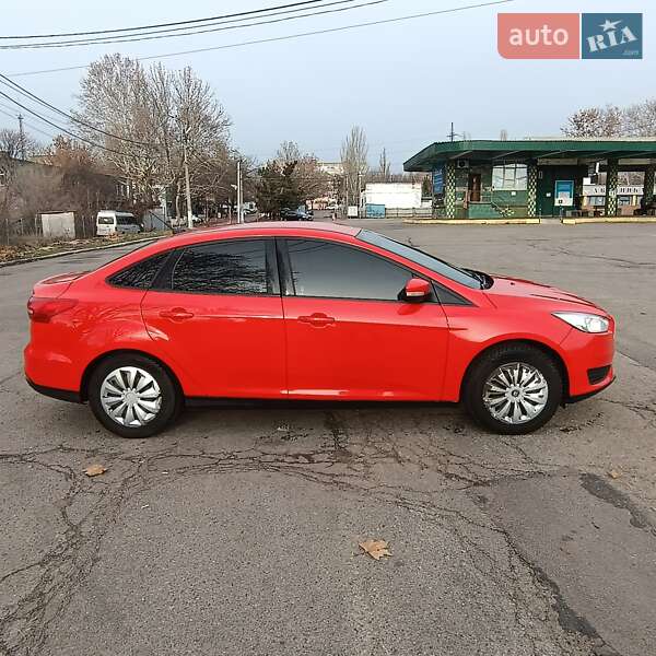 Седан Ford Focus 2016 в Николаеве