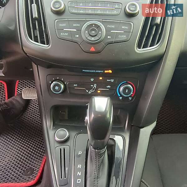 Седан Ford Focus 2016 в Николаеве