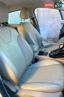 Хэтчбек Ford Focus 2012 в 