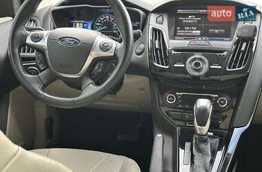 Хэтчбек Ford Focus 2014 в 