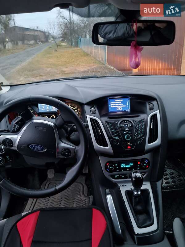 Универсал Ford Focus 2012 в Костополе