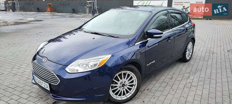 Хэтчбек Ford Focus 2016 в Каменец-Подольском