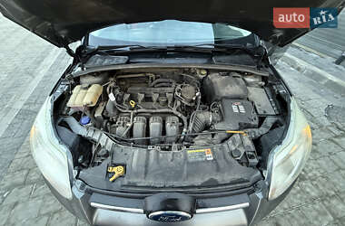 Хетчбек Ford Focus 2012 в Долині
