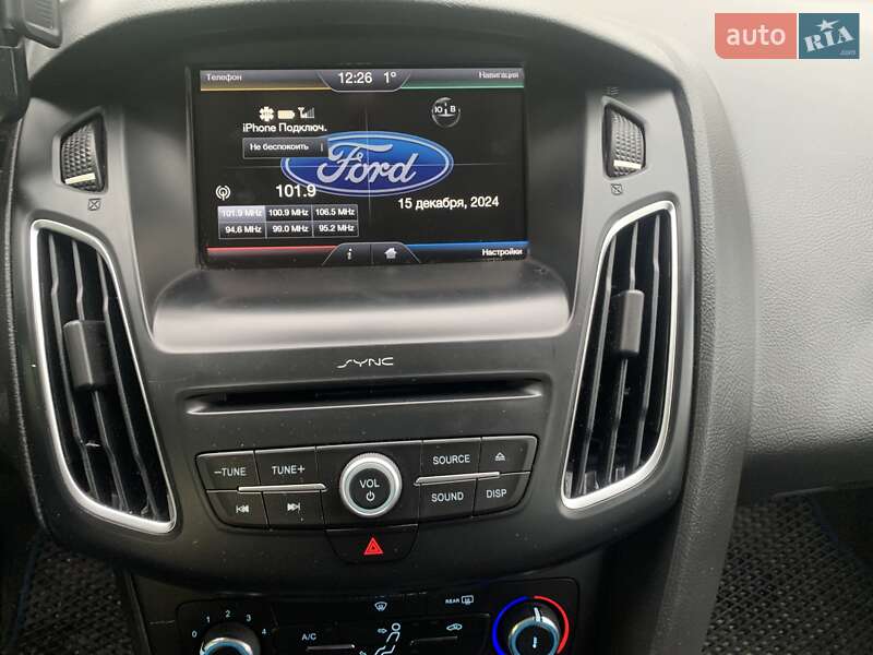 Седан Ford Focus 2015 в Києві