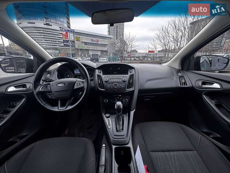 Седан Ford Focus 2018 в Днепре