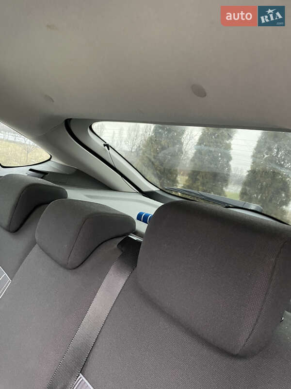 Хэтчбек Ford Focus 2008 в Жовтанцах фото 15 Хэтчбек Ford Focus 2008 в Жовтанцах
