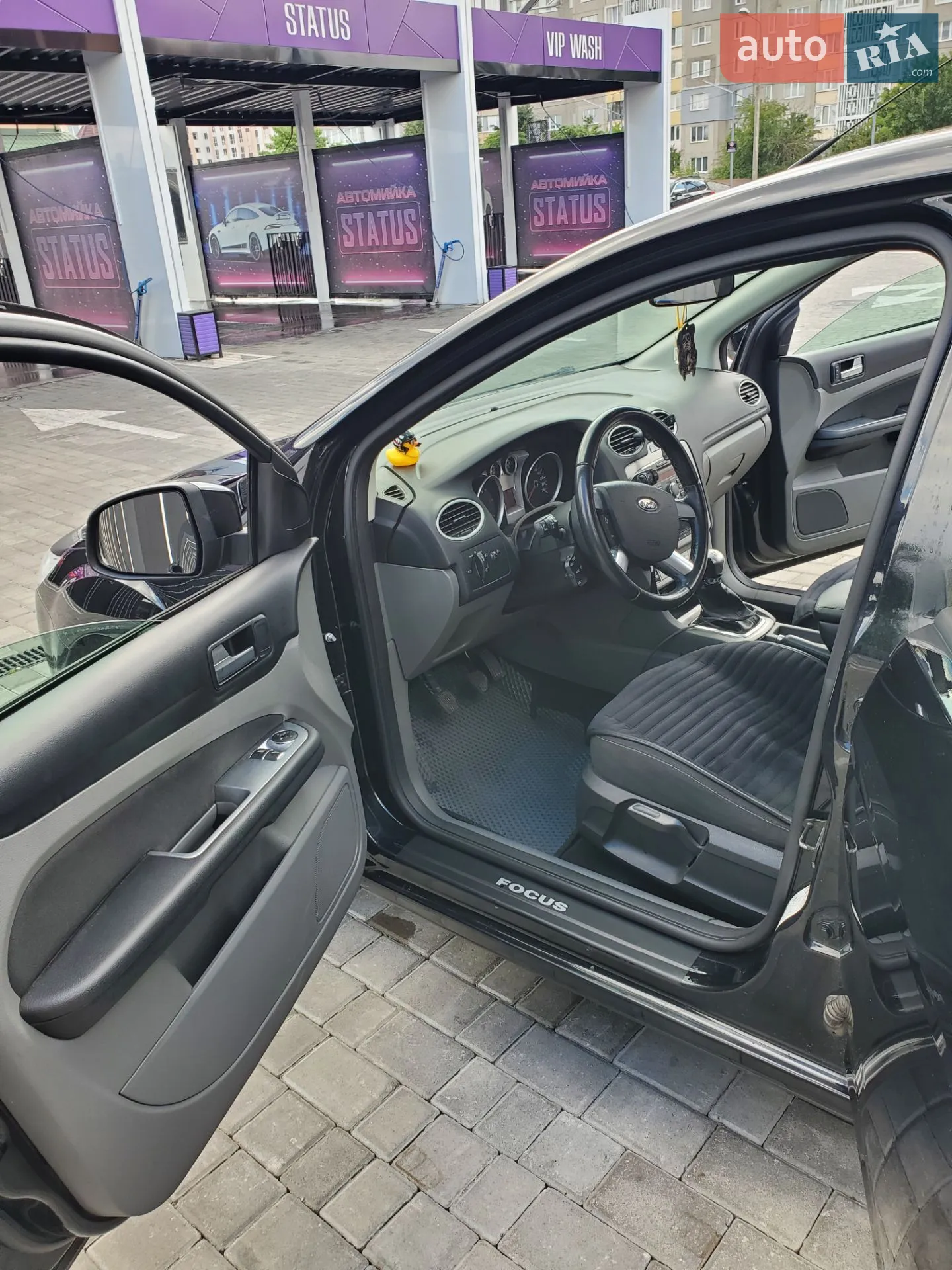 2010 Ford Focus - мініатюра 13