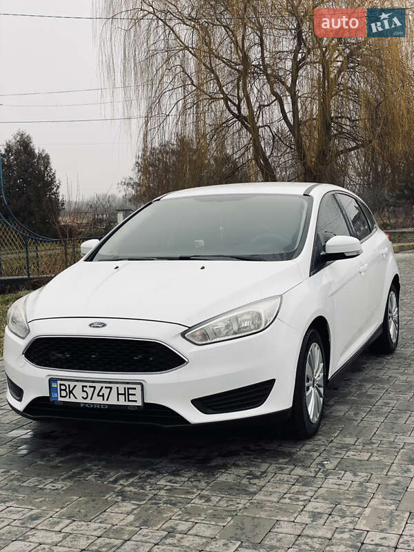 Седан Ford Focus 2015 в Здолбунове
