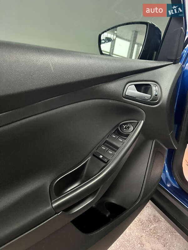Хетчбек Ford Focus 2018 в Тернополі