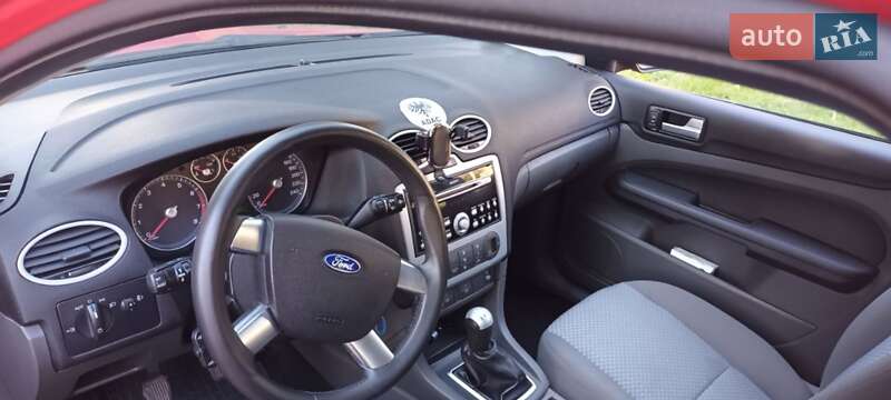 Универсал Ford Focus 2007 в Нововолынске