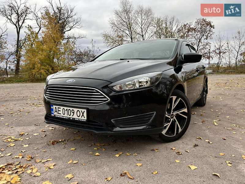 Седан Ford Focus 2018 в Дніпрі