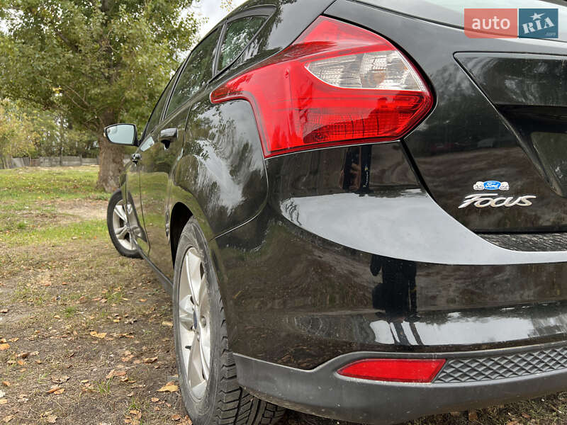 Хэтчбек Ford Focus 2014 в Киеве