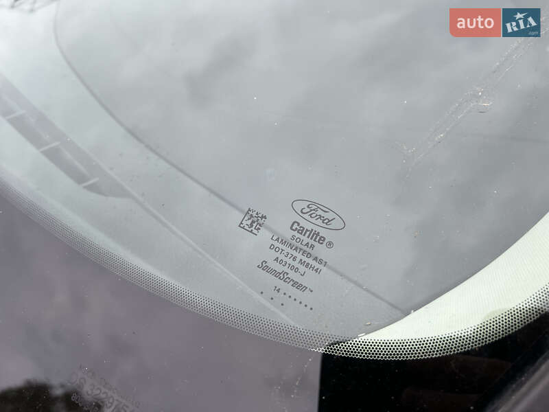 Хэтчбек Ford Focus 2014 в Киеве
