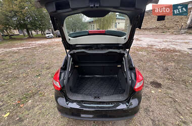Хэтчбек Ford Focus 2014 в 