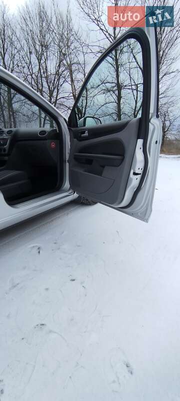 Универсал Ford Focus 2010 в Дашеве
