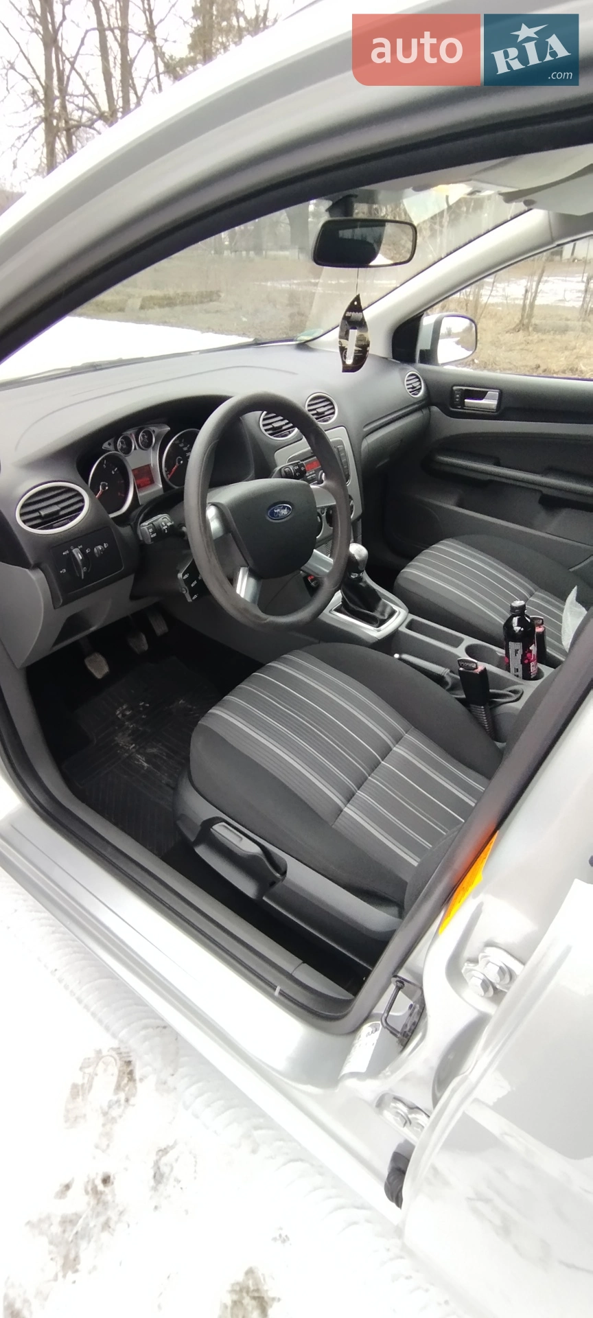2010 Ford Focus - мініатюра 15