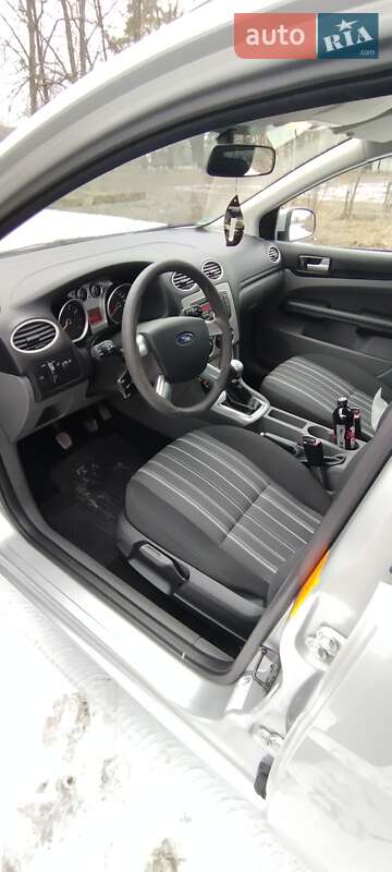 Универсал Ford Focus 2010 в Дашеве