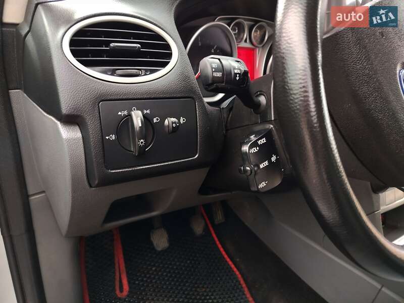 Универсал Ford Focus 2010 в Корсуне-Шевченковском