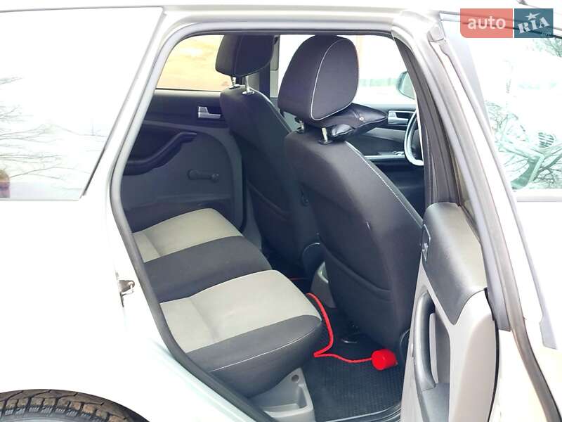 Универсал Ford Focus 2010 в Корсуне-Шевченковском