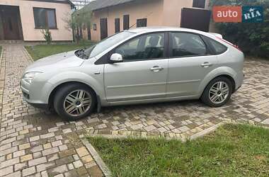 Хэтчбек Ford Focus 2007 в 
