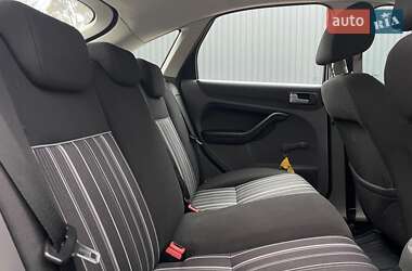 Хэтчбек Ford Focus 2008 в 