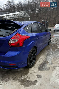 Хетчбек Ford Focus 2013 в Києві