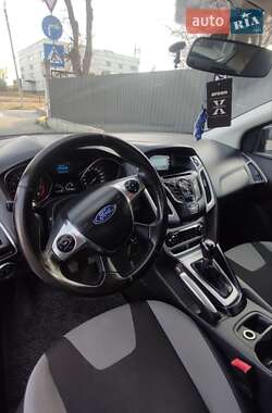 Хэтчбек Ford Focus 2011 в Львове