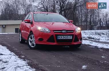 Седан Ford Focus 2012 в Мені