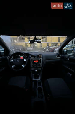 Хэтчбек Ford Focus 2010 в Киеве