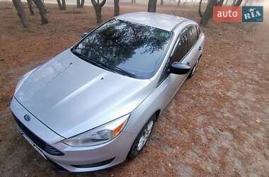 Седан Ford Focus 2015 в 