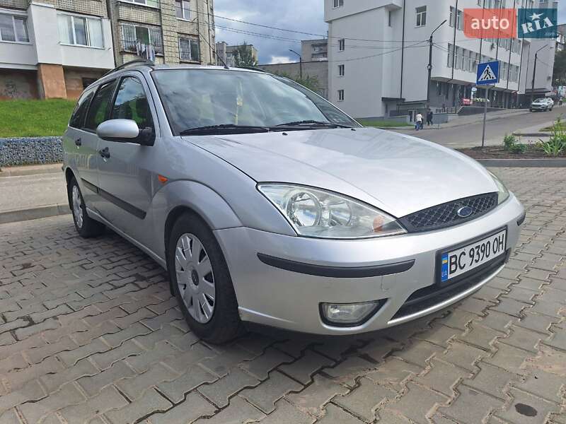 Универсал Ford Focus 2003 в Новояворовске