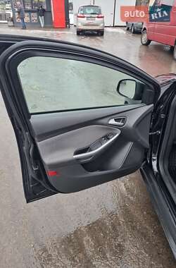 Универсал Ford Focus 2014 в 