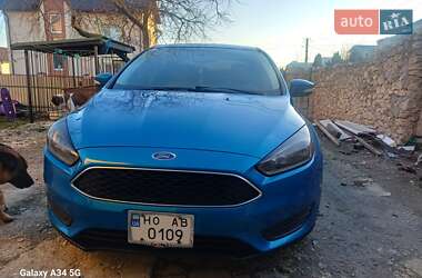 Седан Ford Focus 2015 в 