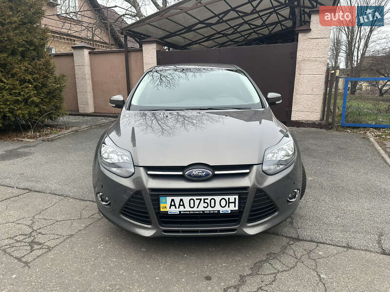 Хэтчбек Ford Focus 2013 в Киеве