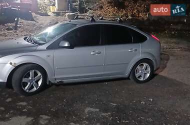Хэтчбек Ford Focus 2007 в Емильчине