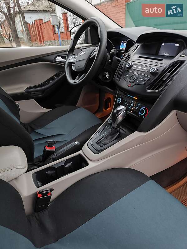 Седан Ford Focus 2014 в Лебедине