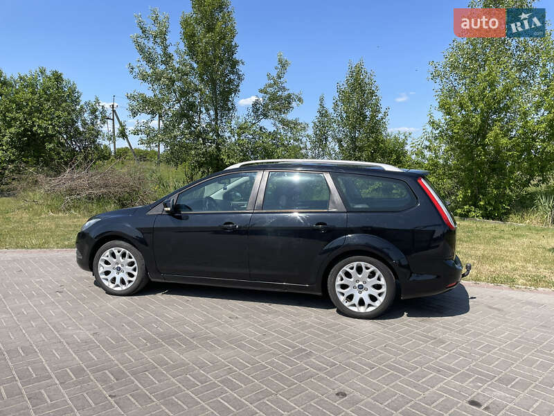 Универсал Ford Focus 2009 в Нововолынске